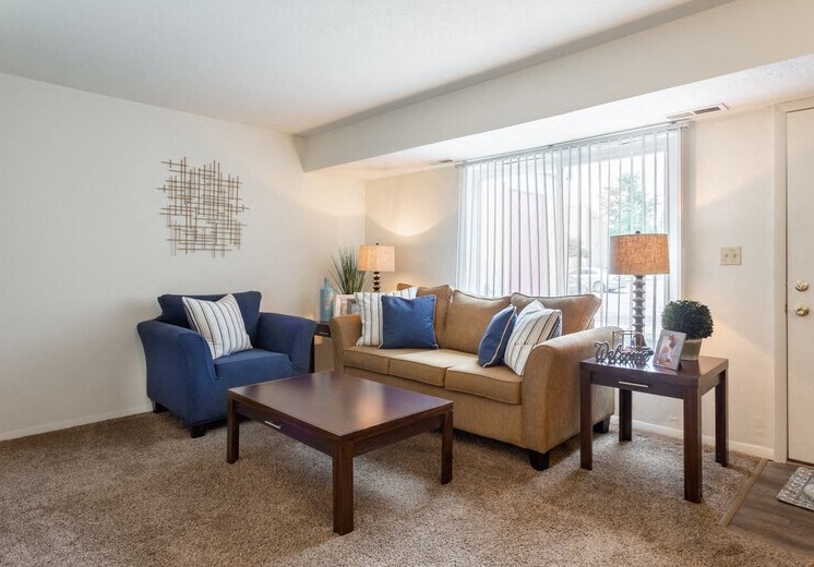 Apartments in South Bend Living Room